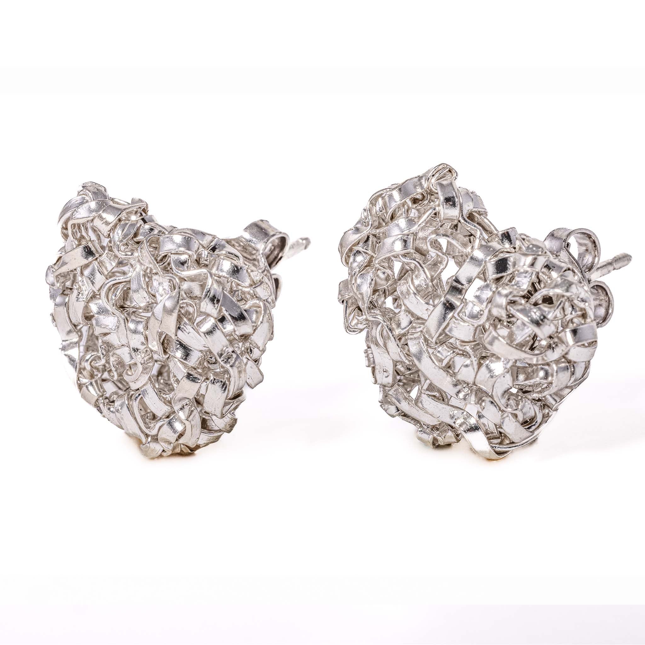 Boucles d'oreilles puces en forme de cœur entrelacé